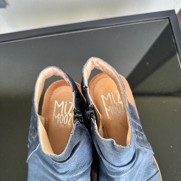 Miz Mooz Blue Leather Sandals - Picture 2 of 7